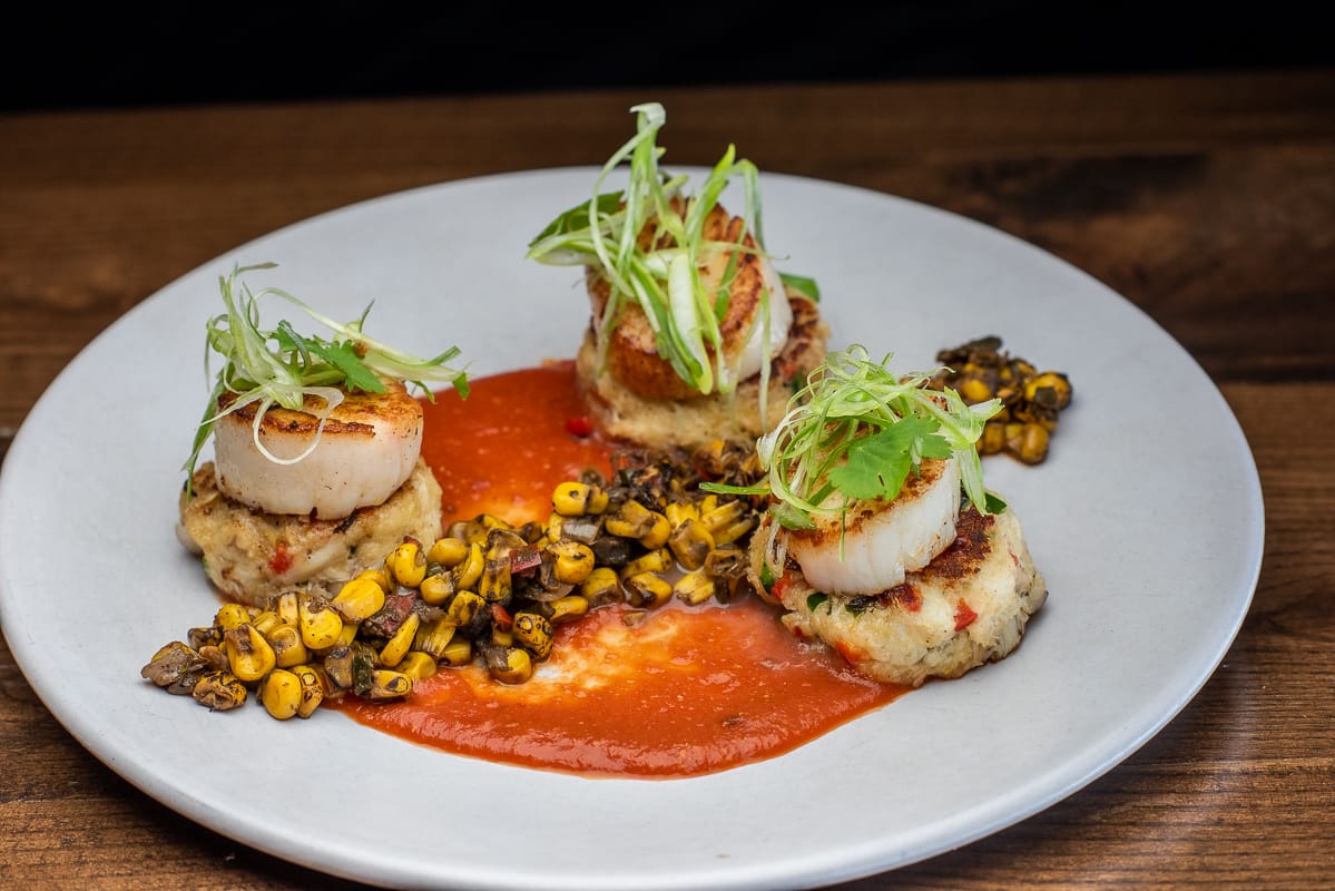 Things To Do Huntington House Tavern